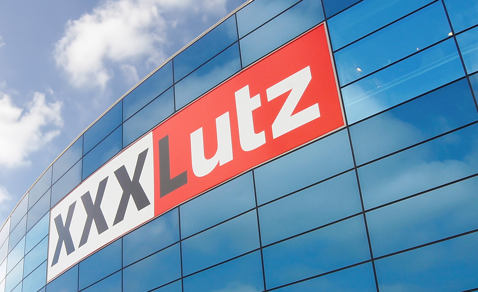 glasfassade-xxxlutz